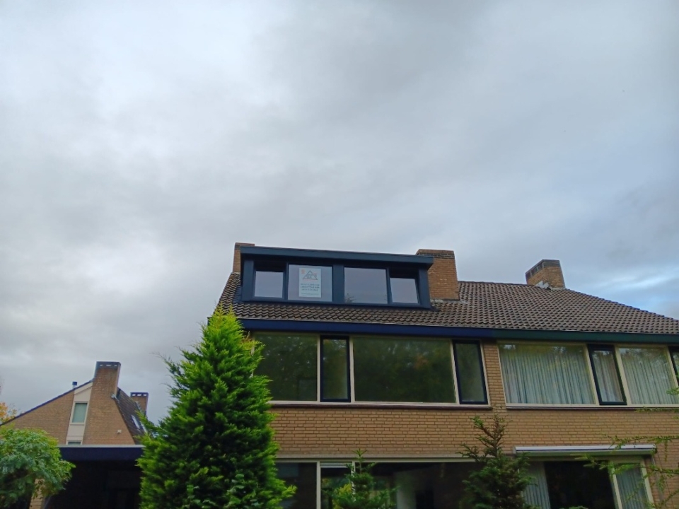 Dakkapel geplaatst in Made